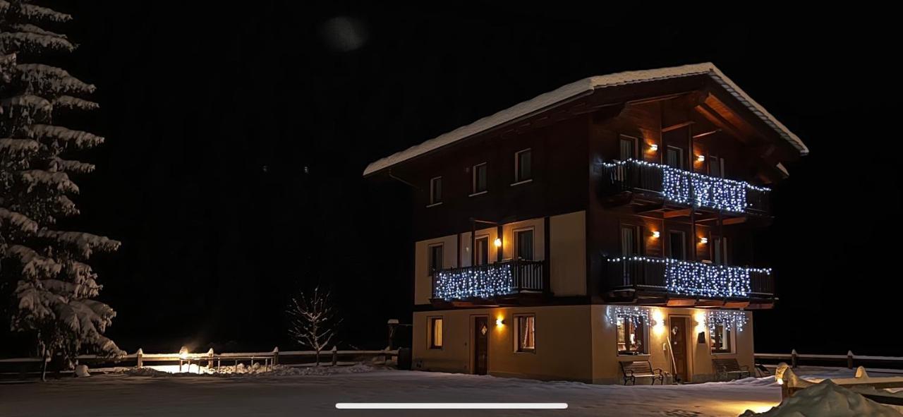 Villa Americana Chambres D'Hotes Champoluc Exterior photo