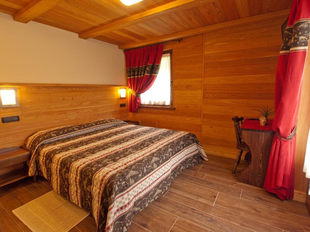 Villa Americana Chambres D'Hotes Champoluc Room photo